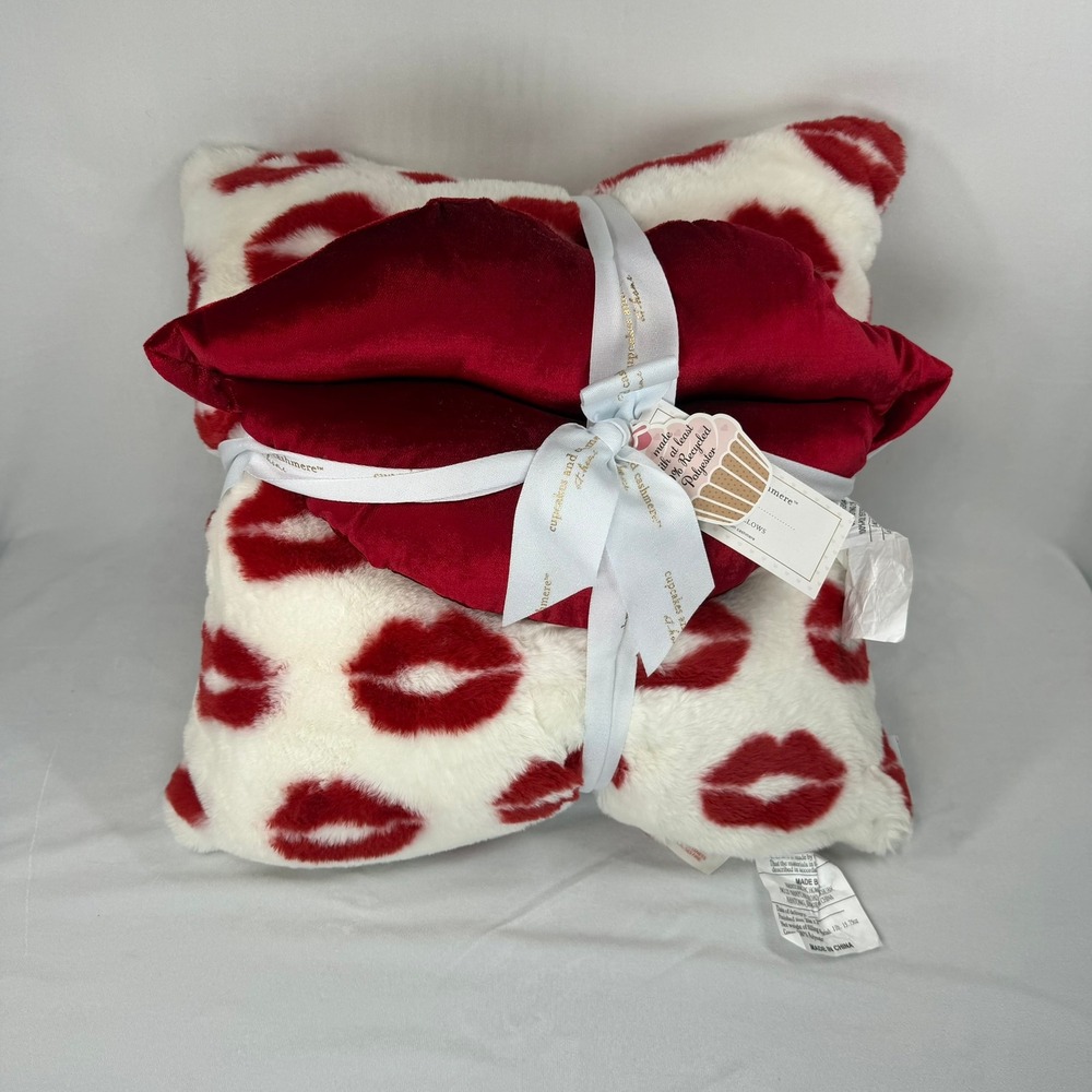 Cupcakes and Cashmere Red Lips Faux Fur Velvet Decorative Pillow Set 2 Piece New